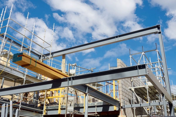 Stalen plaat: de complete productkaart van structureel basismateriaal tot hoogwaardige apparatuur